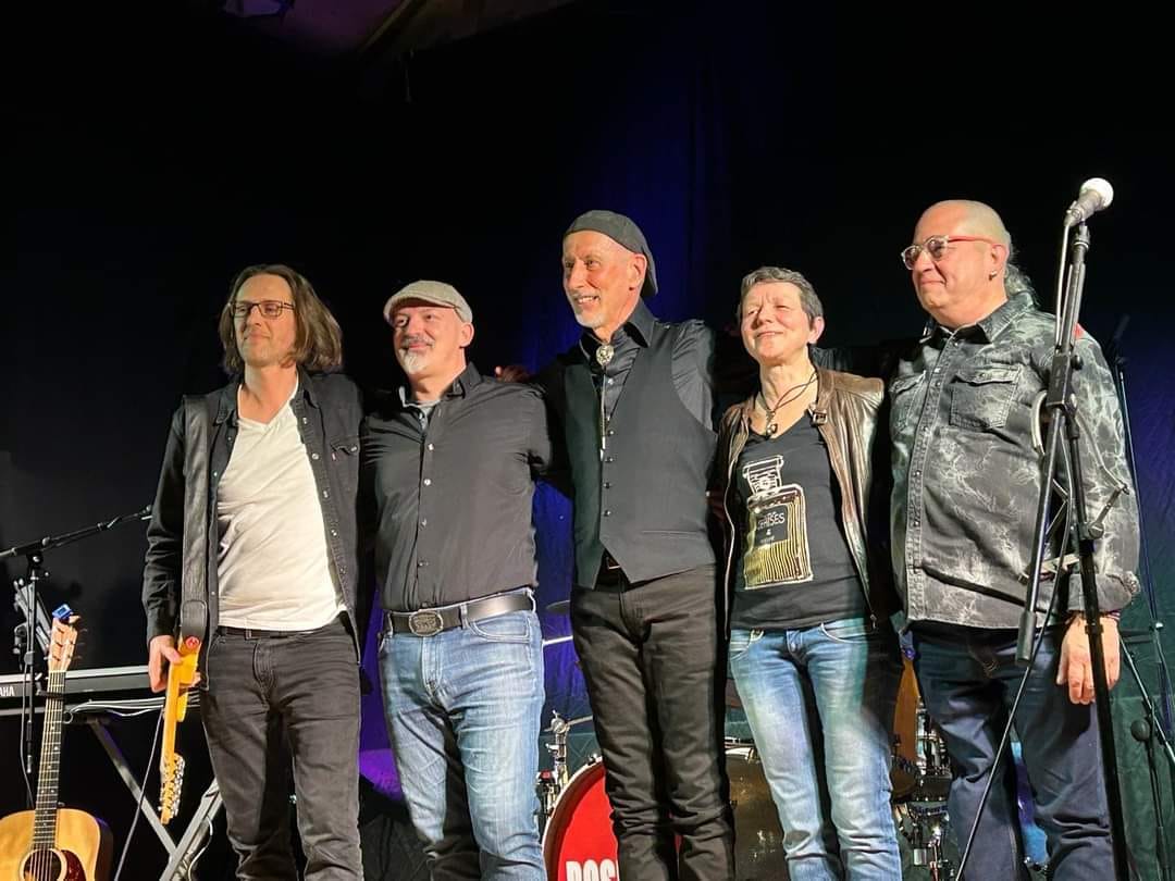 Groupe de reprises Folk Rock, Rosewood Popfolk Revival